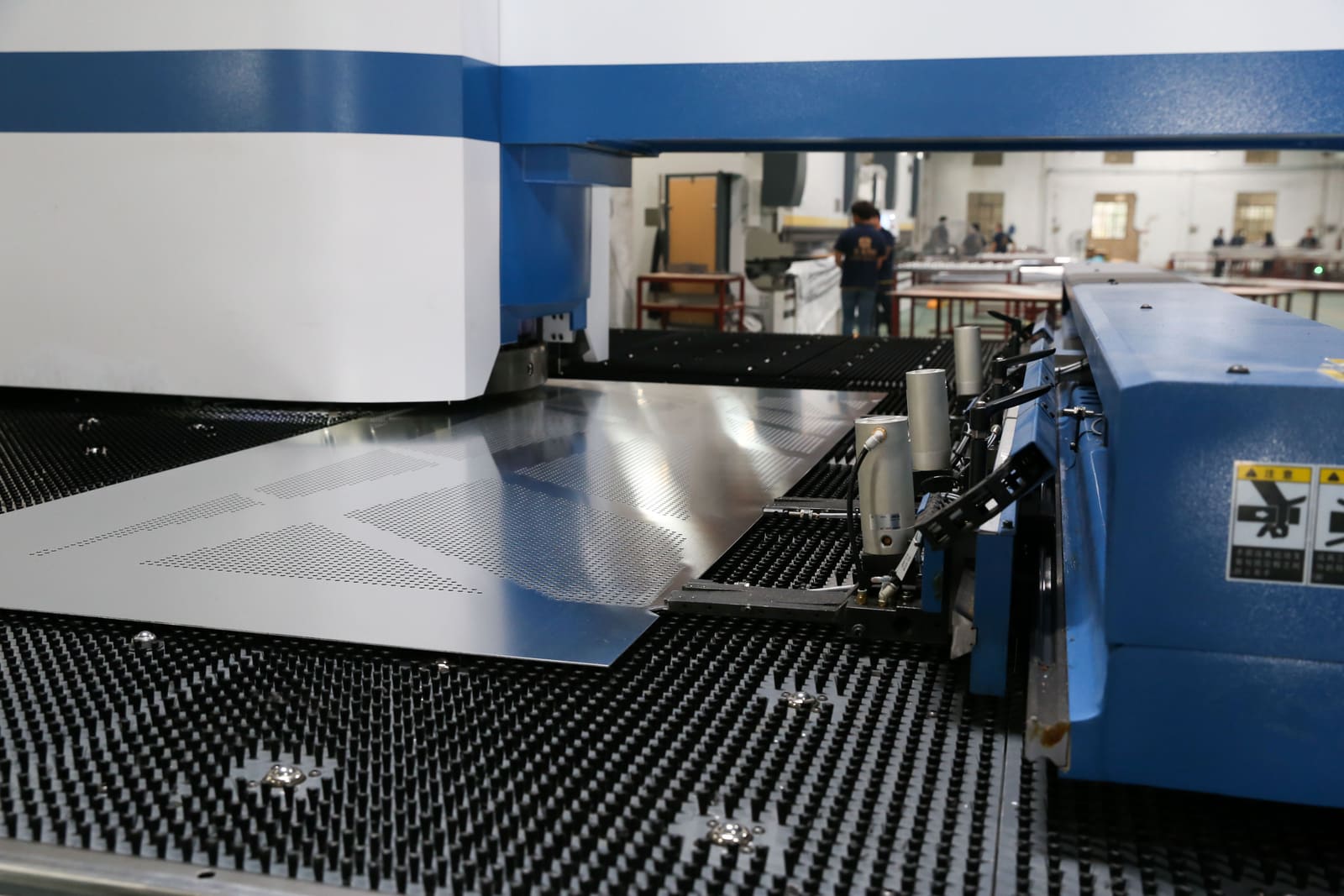 Press brake forming | 折弯成型